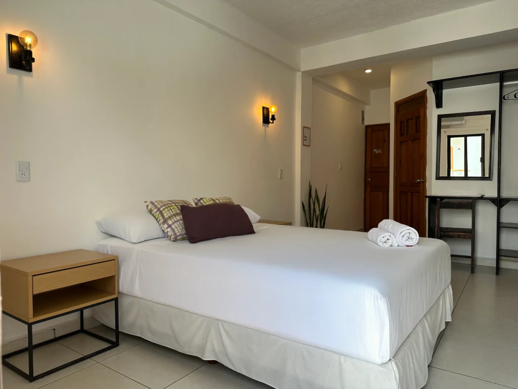 Habitación en Calma Chicha Rooms Playa del Carmen - Doble Queen Bruma
